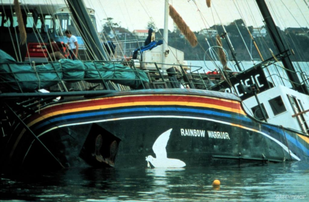 1985_France_French_Paris_Greenpeace_jul-10-rainbow-warrior2