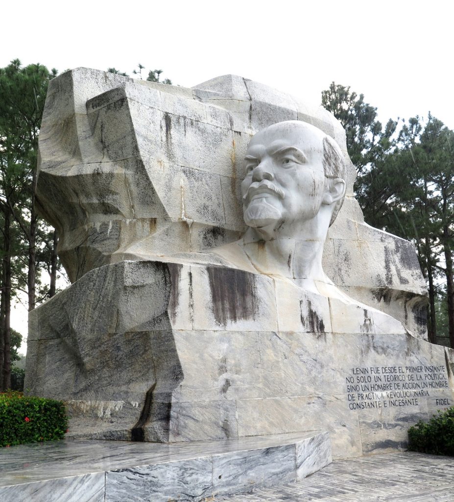 Giant Lenin head, Parque Lenin, Havana